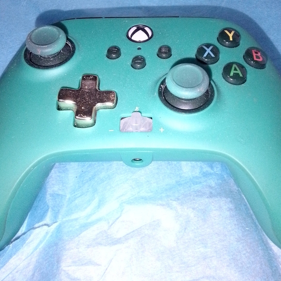 Wireless Green Gaming Controller - Picture 3 of 3